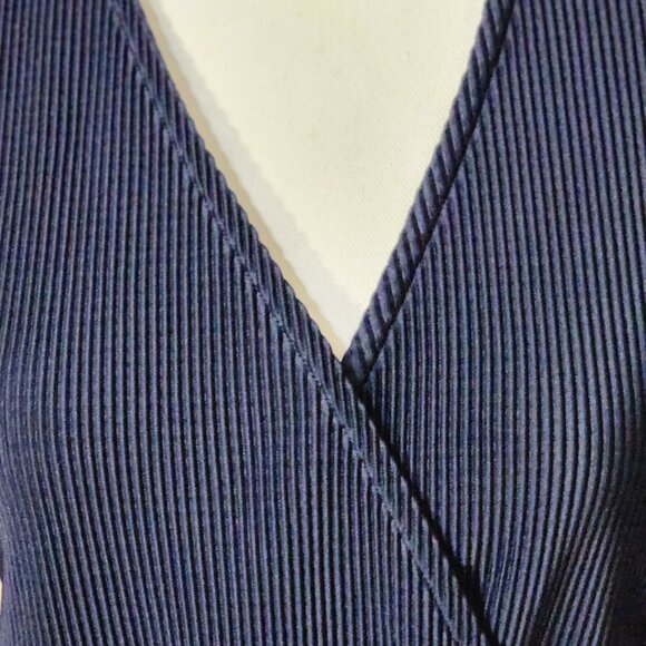 NWT- Navy Ribbed Peplum Long Sleeved Blouse - Picture 2 of 4